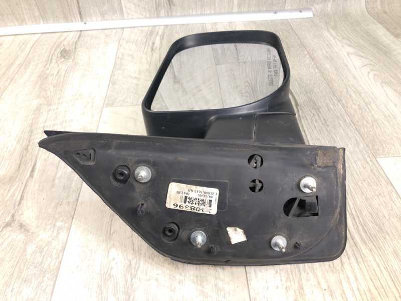 Зеркало правое QX56 / TITAN / ARMADA 04-16