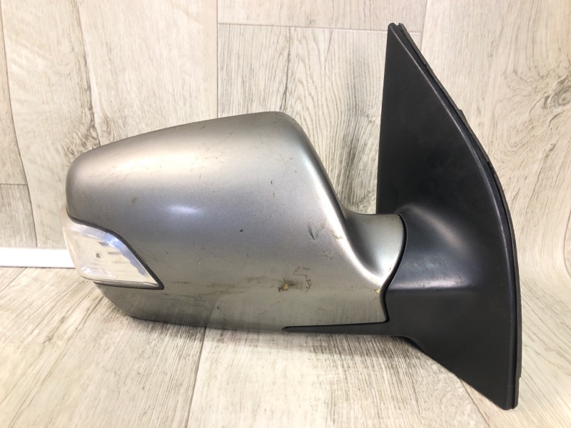 Зеркало правое KIA SEDONA 06-14 VQ 87620-4D922 Б/У