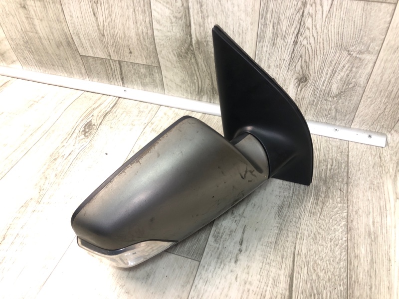 Зеркало правое KIA SEDONA 06-14 VQ