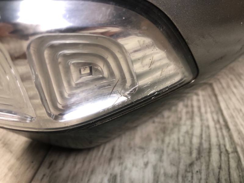 Зеркало правое SEDONA 06-14 VQ