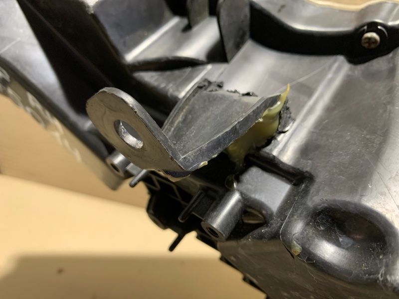 Фара правая LEAF 10-17