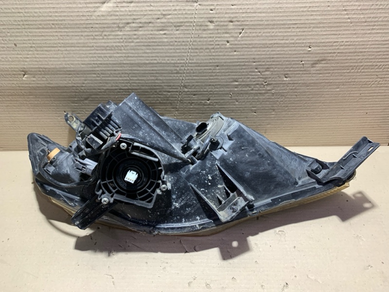 Фара левая OUTLANDER XL 05-13 Фара левая OUTLANDER XL 05-13