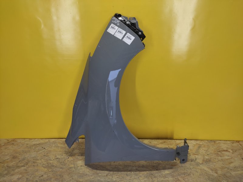 Крыло переднее переднее правое NISSAN LEAF 18- F3100-5SHMA Б/У