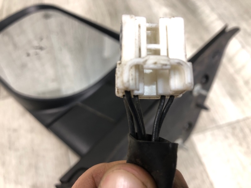 Зеркало левое QX56 / TITAN / ARMADA 04-16