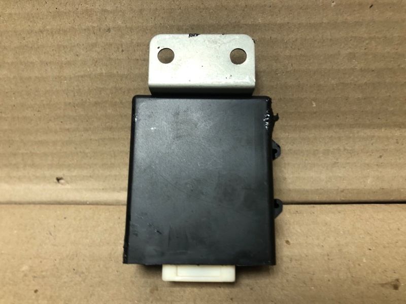 Блок управления центральным замком INFINITI FX S50 03-08 3.5 VQ35DE Блок управления центральным замком INFINITI FX S50 03-08 3.5 VQ35DE