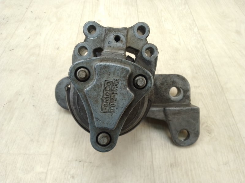 Запчасть подушка двигателя FORD EDGE 06-14 TQ1 3.5 PDED 8T4Z-6038-A Б/У Подушка двигателя FORD EDGE 06-14 TQ1 3.5 PDED 8T4Z-6038-A Б/У