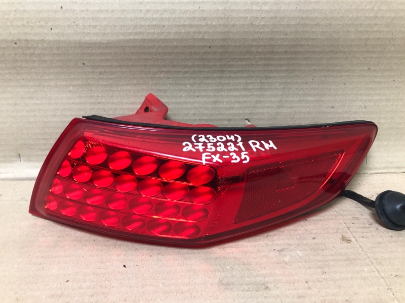Фонарь наружный задний правый INFINITI FX S50 03-08 2004 3.5 VQ35DE 26550-CG025 Б/У