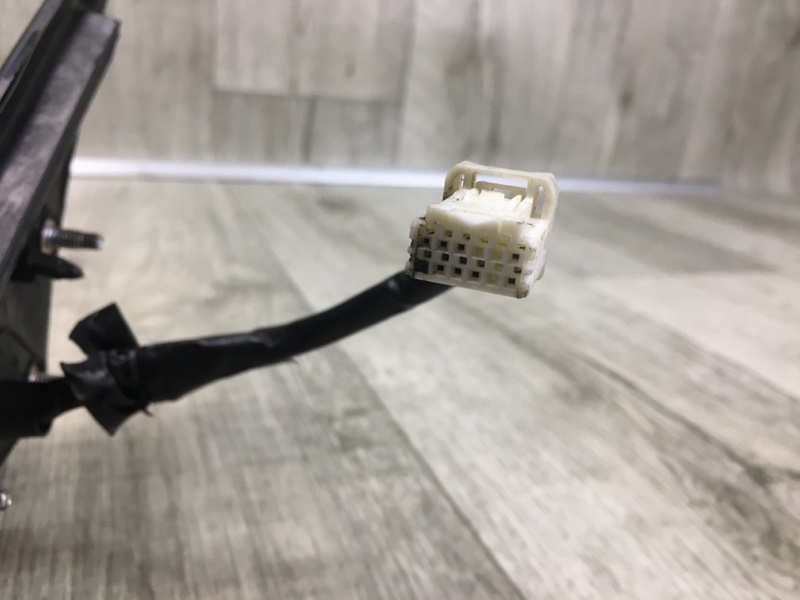 Зеркало правое G25/G35/G37/Q40 06-14 Зеркало правое G25/G35/G37/Q40 06-14