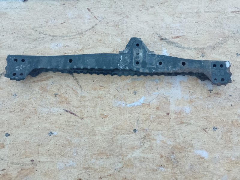 Балка под радиатор PRIUS - 30 09-17 Балка под радиатор PRIUS - 30 09-17