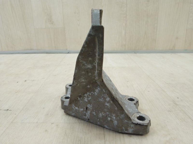 Кронштейн двигателя левый NISSAN LEAF 10-17