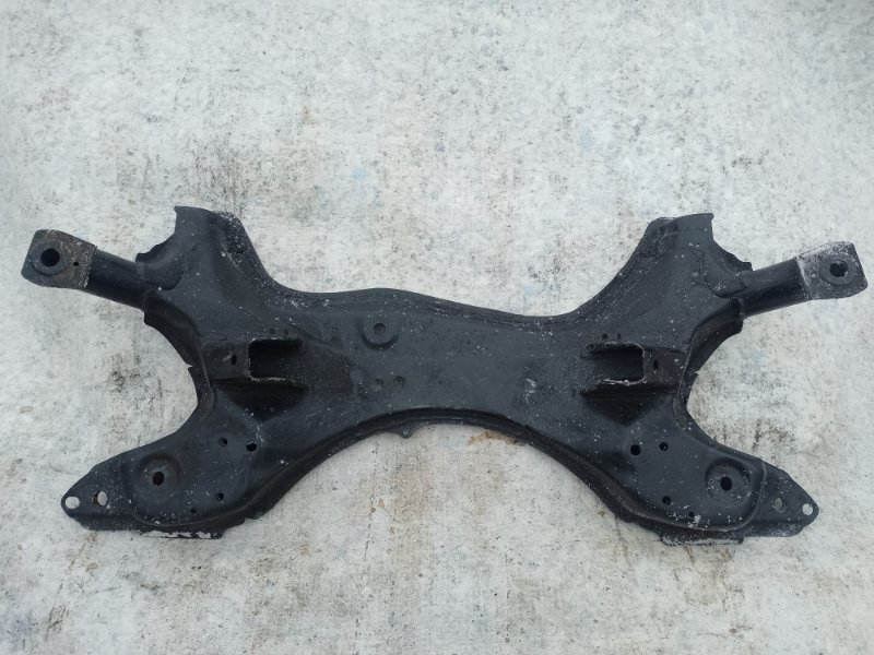 Запчасть балка передней подвески TOYOTA RAV4 00-05 51201-42050 Б/У Балка передней подвески TOYOTA RAV4 00-05 51201-42050 Б/У