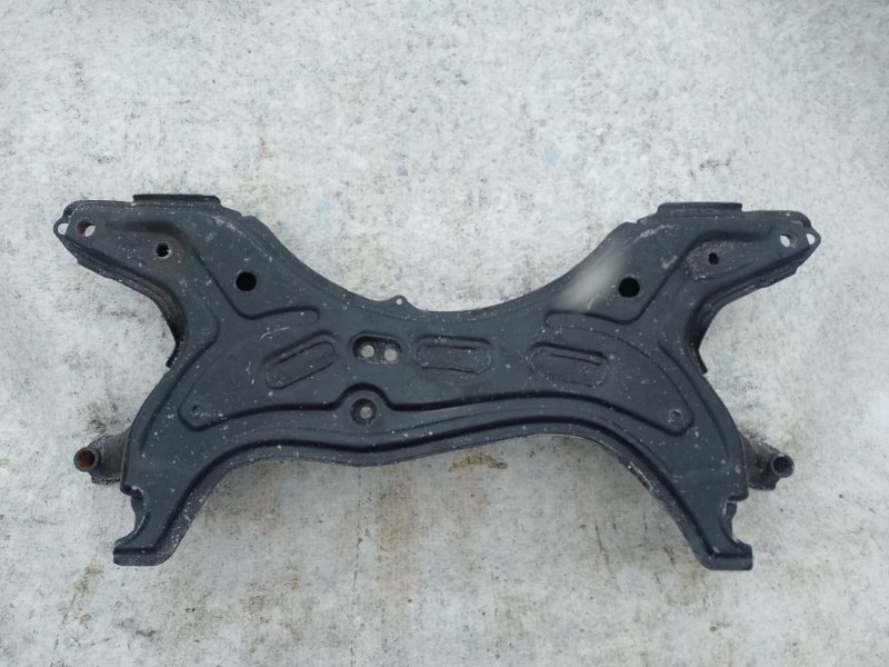 Балка передней подвески RAV4 00-05 Балка передней подвески RAV4 00-05