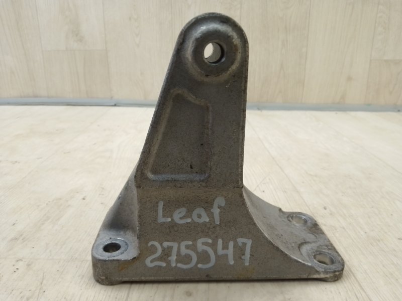 Кронштейн двигателя задний LEAF 10-17