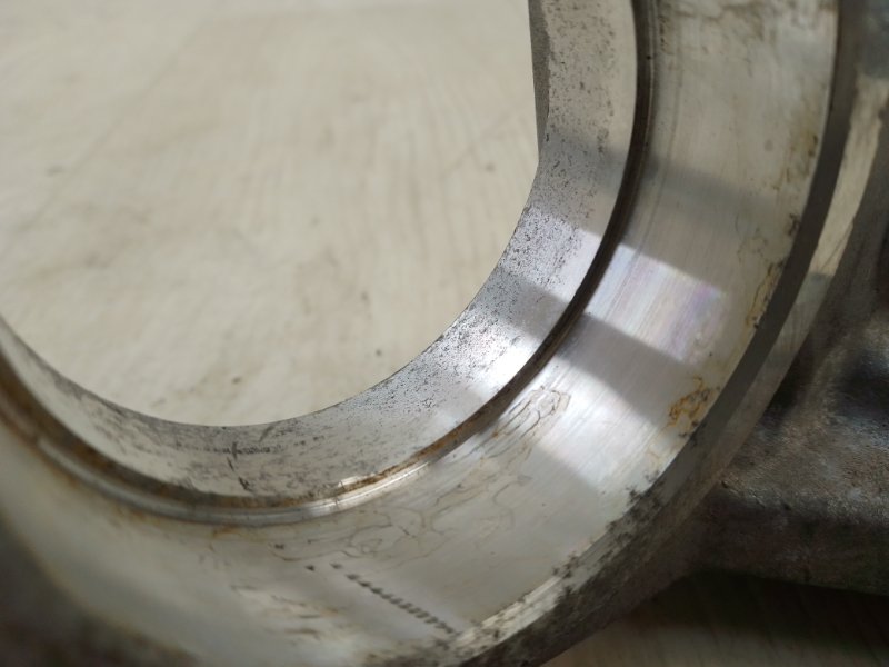 Кронштейн промежуточного вала LEAF 10-17