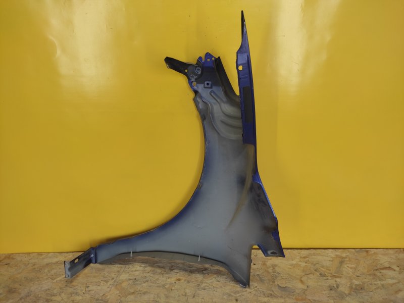 Крыло переднее переднее правое MAZDA CX-7 06-12
