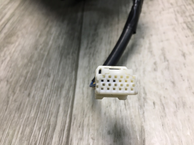 Зеркало правое G25/G35/G37/Q40 06-14