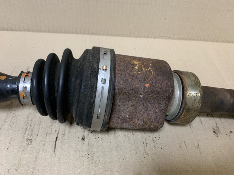 Привод передний правый LEAF 10-17 ZE0