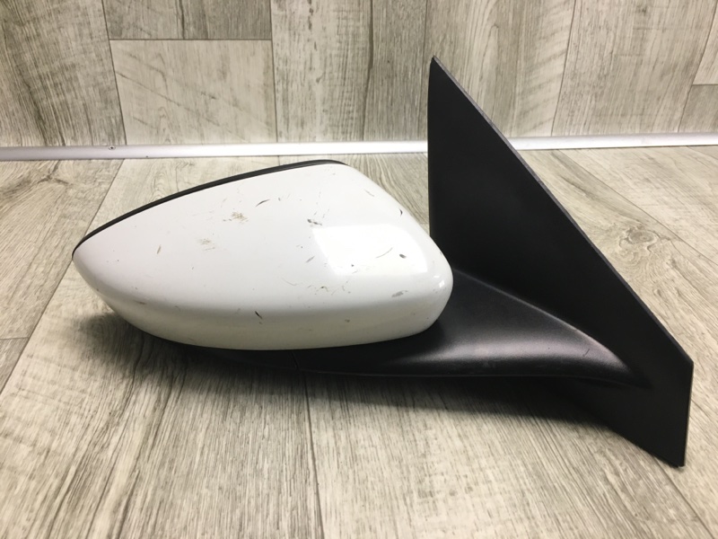 Запчасть зеркало правое CHRYSLER 200 14-16 UF 1UY101AUAE Б/У Зеркало правое CHRYSLER 200 14-16 UF 1UY101AUAE Б/У