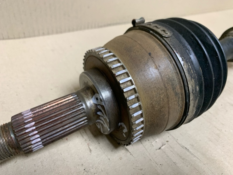 Привод передний правый X-TRAIL T30 01-07 Привод передний правый X-TRAIL T30 01-07