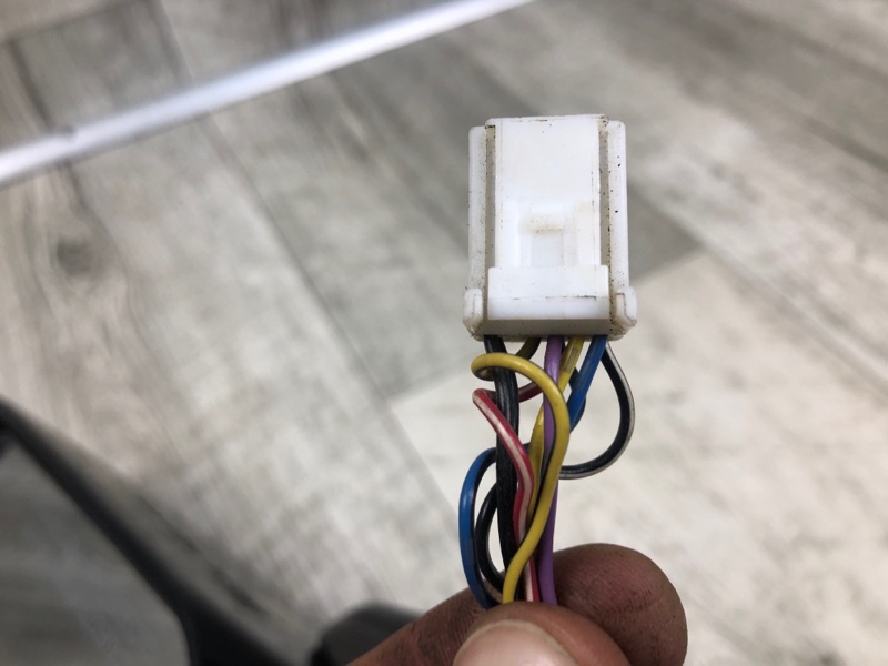 Зеркало правое G25/G35/G37/Q40 06-14