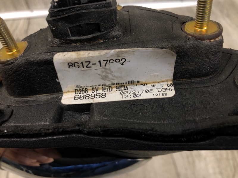 Зеркало правое TAURUS 07-09 Зеркало правое TAURUS 07-09