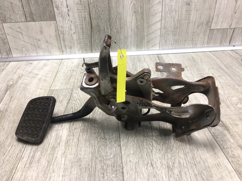 Педаль тормоза TOYOTA VENZA 09-16 47110-0T011 Б/У