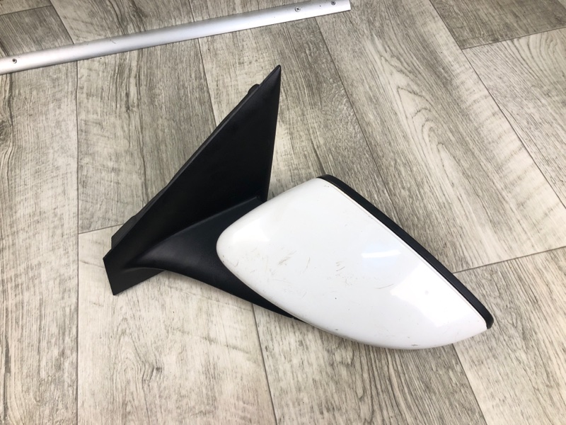 Зеркало левое 200 14-16