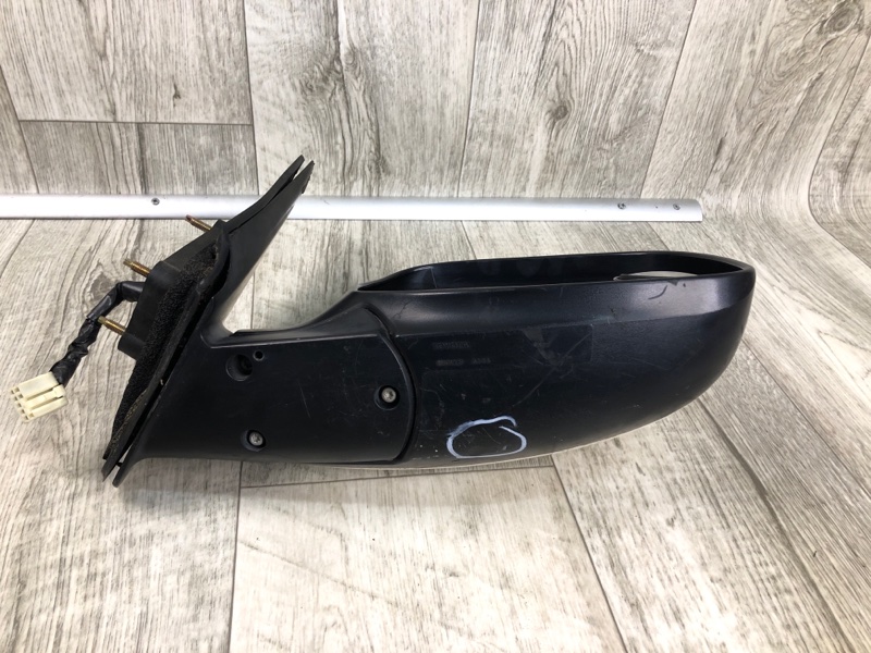 Зеркало правое TUNDRA 99-06