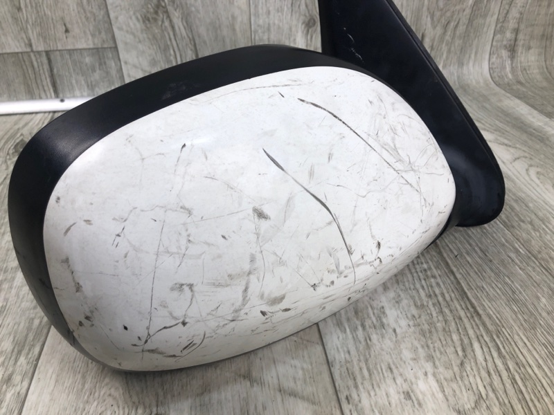 Зеркало правое TUNDRA 99-06