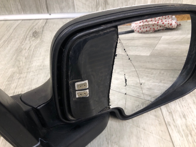 Зеркало правое ESCALADE 01-06 Зеркало правое ESCALADE 01-06