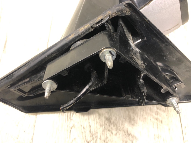 Зеркало левое 200 14-16