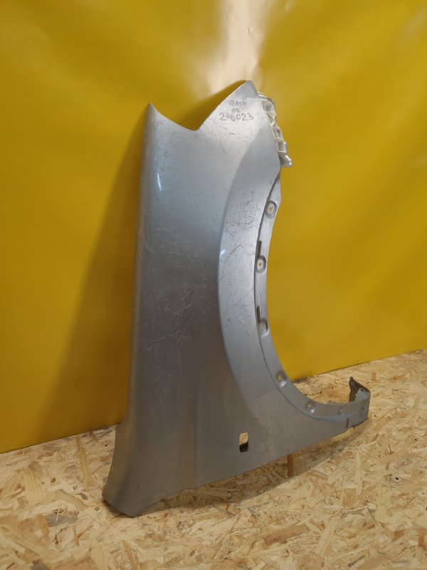 Крыло переднее переднее правое QASHQAI 07-14