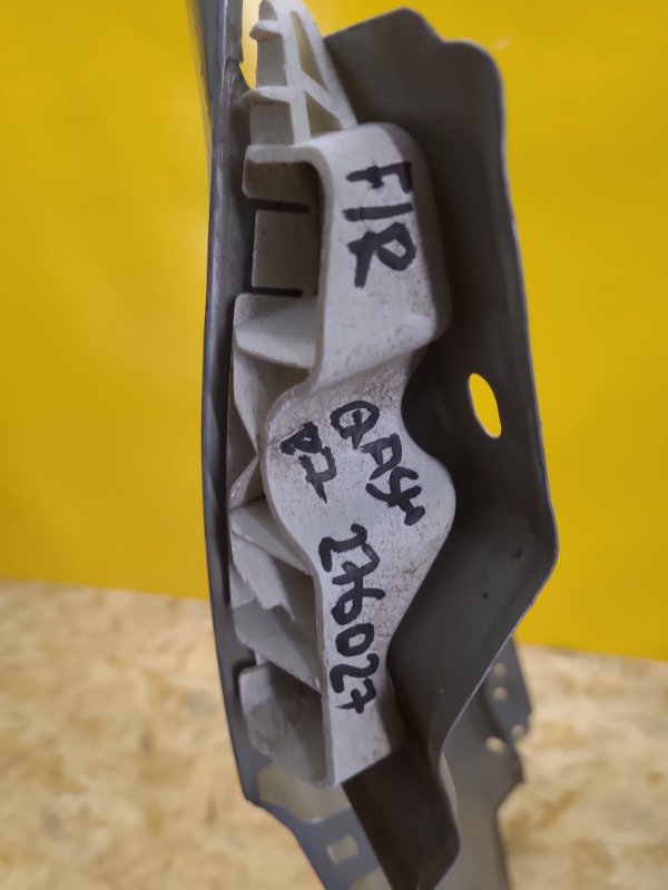 Кронштейн переднего бампера (на крыле) передний правый QASHQAI 07-14