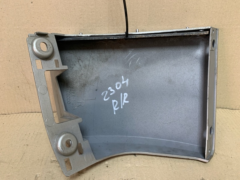 Накладка бампера задняя правая FX S50 03-08 2004 3.5 VQ35DE Накладка бампера задняя правая FX S50 03-08 2004 3.5 VQ35DE