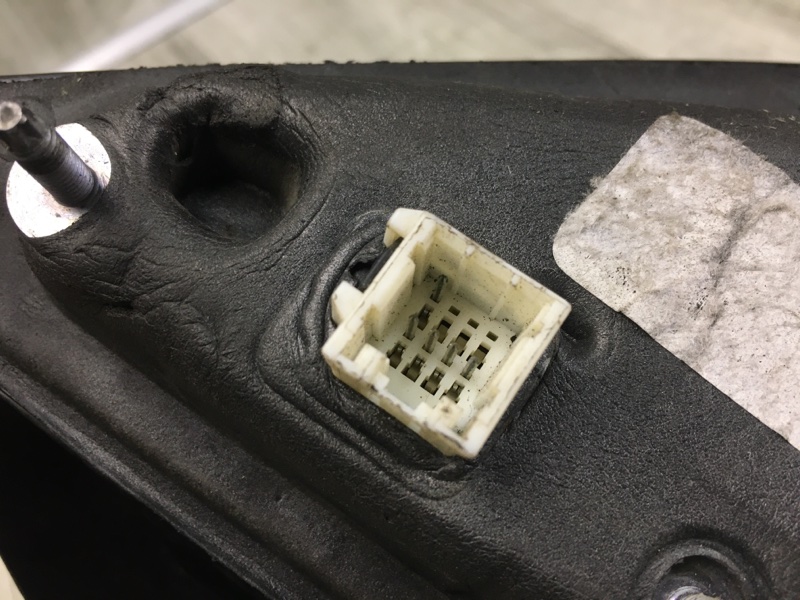 Зеркало левое SEBRING 06-10 JS