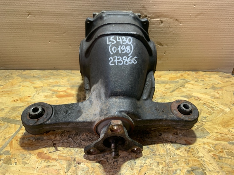 Редуктор задний LS430 00-06 2004 UCF30L 4.3 3UZFE