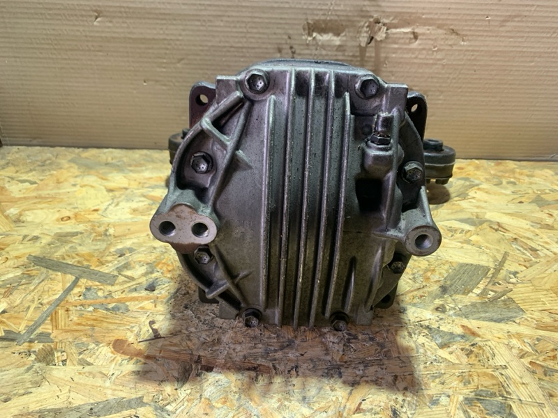 Редуктор задний LS430 00-06 2004 UCF30L 4.3 3UZFE