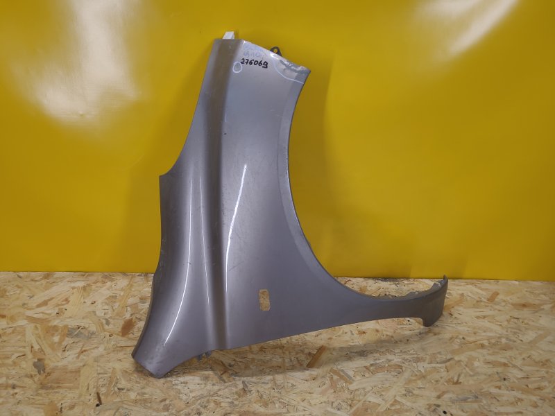 Крыло переднее переднее правое NISSAN MICRA 03-11 63100-AX630 Б/У