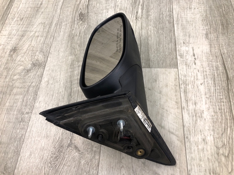 Зеркало правое TAURUS 10-19 Зеркало правое TAURUS 10-19