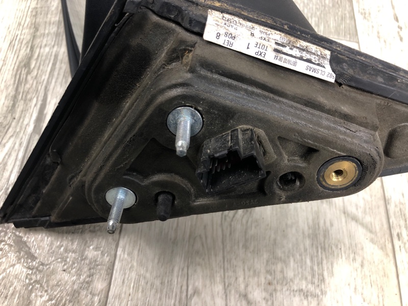 Зеркало правое TAURUS 10-19 Зеркало правое TAURUS 10-19