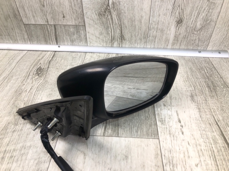 Зеркало правое G25/G35/G37/Q40 06-14