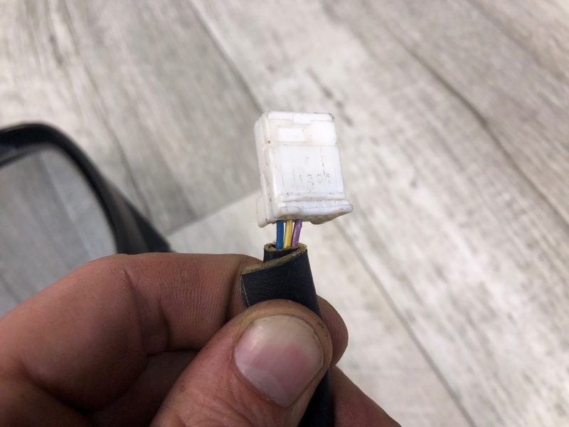 Зеркало правое G25/G35/G37/Q40 06-14