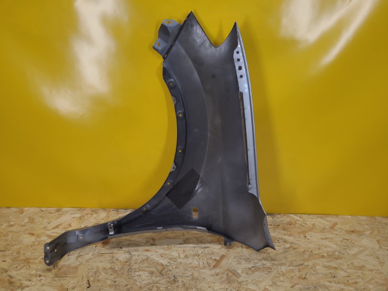 Крыло переднее переднее правое QASHQAI 07-14