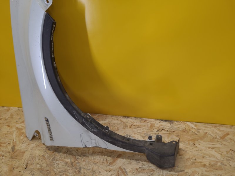 Накладка крыла передняя правая TOYOTA RAV4 13-19 75601-42100 Б/У