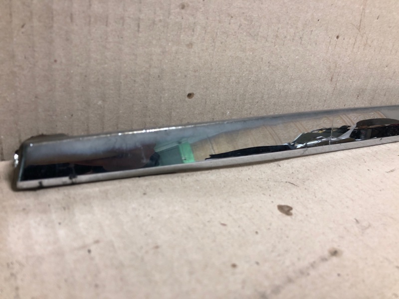 Накладка крышки багажника FX S50 03-08 2004 3.5 VQ35DE