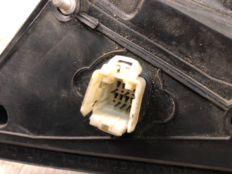 Зеркало правое CROSSTOUR 09-15