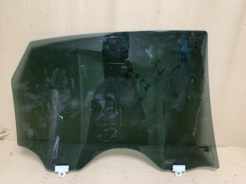Стекло двери заднее левое FX S50 03-08 2004 3.5 VQ35DE