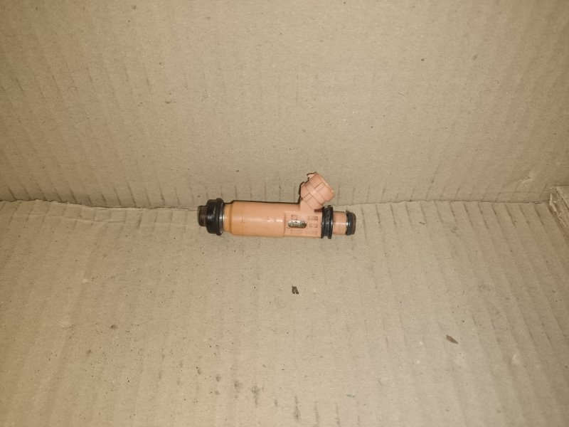 Запчасть форсунка топливная TOYOTA SOLARA 03-09 2004 3.3 3MZFE 23209-0A020 Б/У Форсунка топливная TOYOTA SOLARA 03-09 2004 3.3 3MZFE 23209-0A020 Б/У