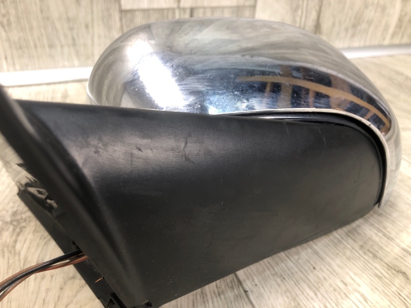 Зеркало левое 300 04-10