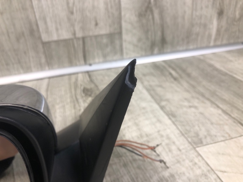 Зеркало левое 300 04-10